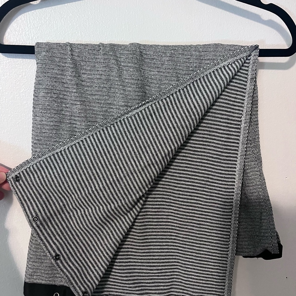 Lululemon Vinyasa Scarf